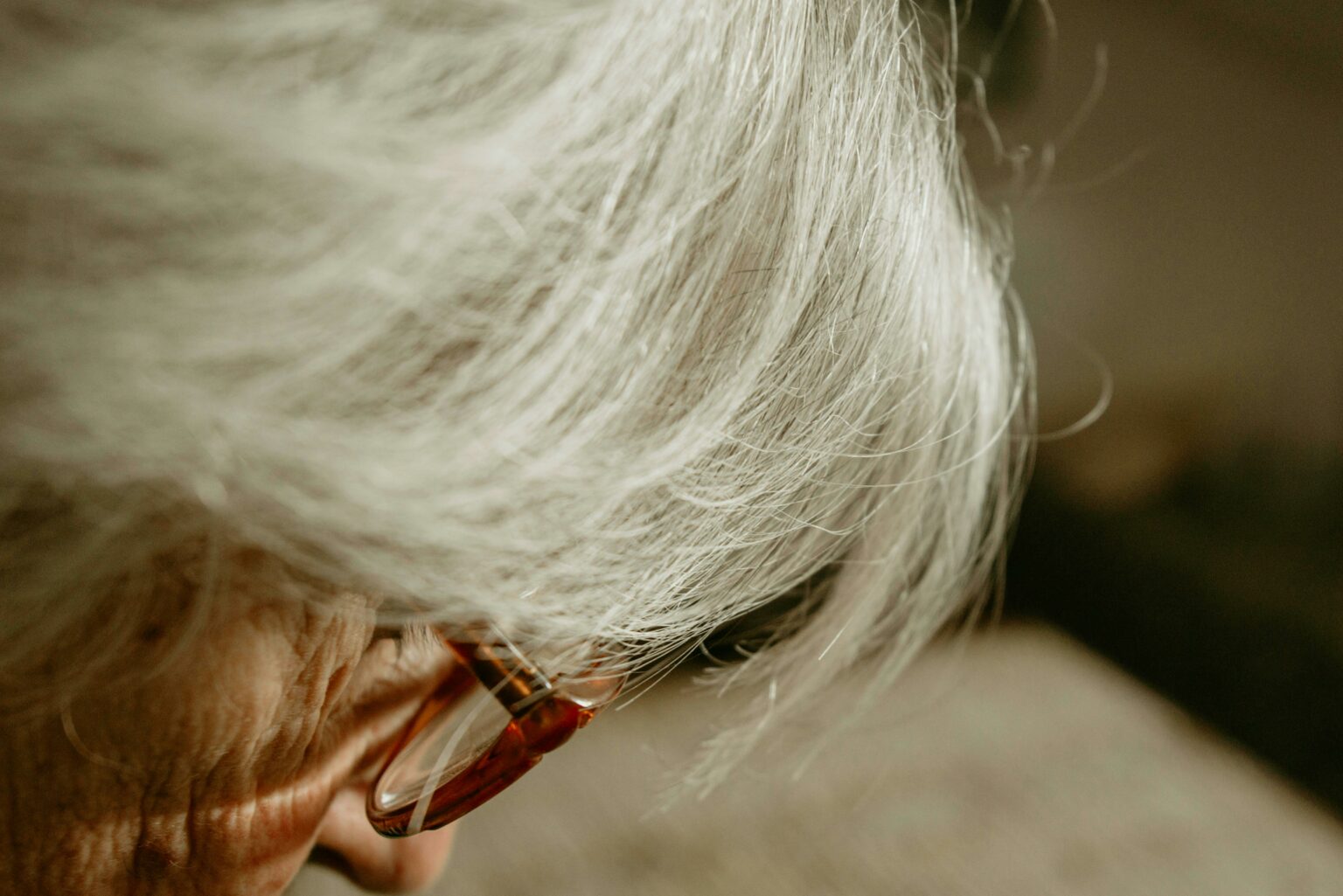10 Early Warning Signs of Dementia Doctors Wish Everyone Knew — Plus Daily Habits That May Lower Your Risk